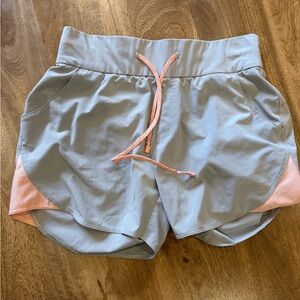 Women’s Columbia shorts